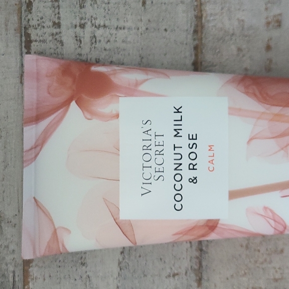 Victoria's Secret Calm Coconut Milk and Rose Hydrating Lotion with Shea Butter - Picture 2 of 6